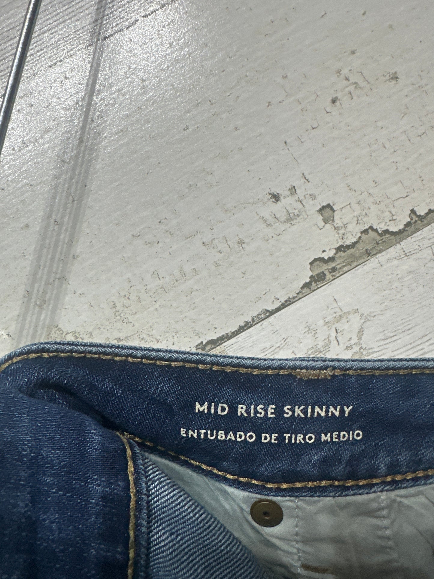 Women's Size 16/33 Short Universal Thread Mid Rise Skinny Jeans - Very Good Used Condition