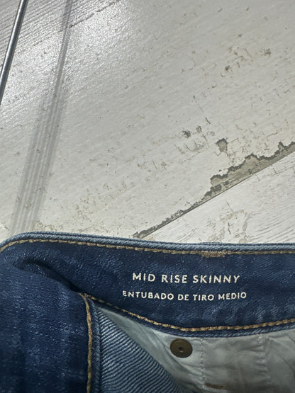 Women's Size 16/33 Short Universal Thread Mid Rise Skinny Jeans - Very Good Used Condition