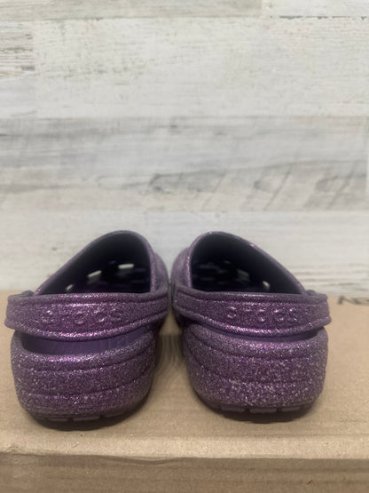 Girls Size J5 (Youth 5) Crocs Glitter Purple Clogs - Very Good Used Condition