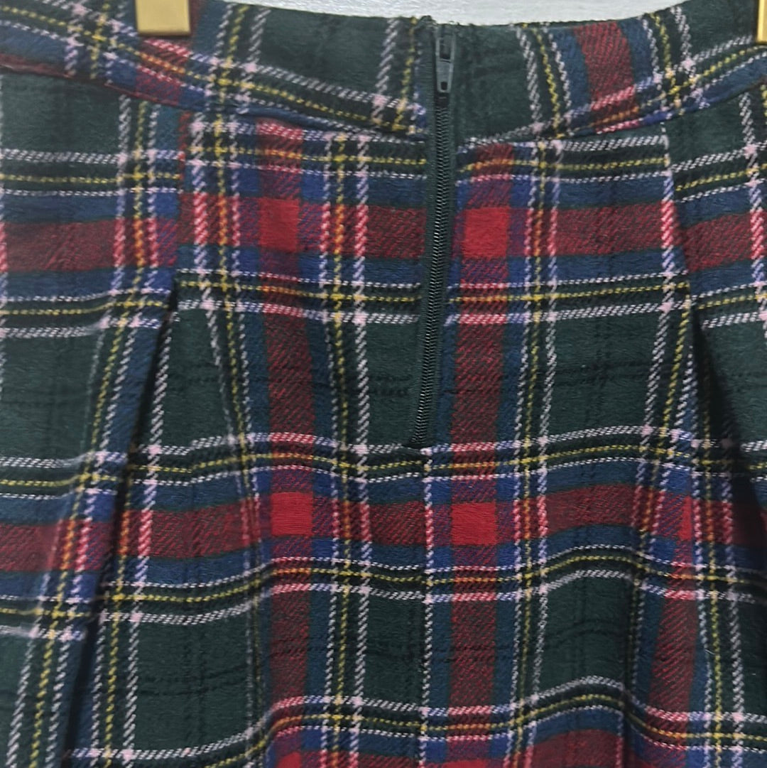 Girls Size Medium (fits like 8) Copper Key plaid skirt - good used condition