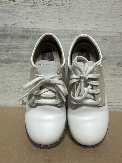 Size 12.5 Medium (Kids) Footmates White/Ecru Shoes - Very Good Used Condition