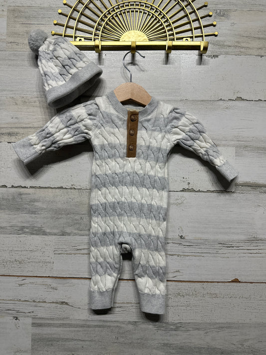 Boys Size 0-3m Hope & Henry Organic Cotton Sweater Romper and Matching Hat - Very Good Used Condition
