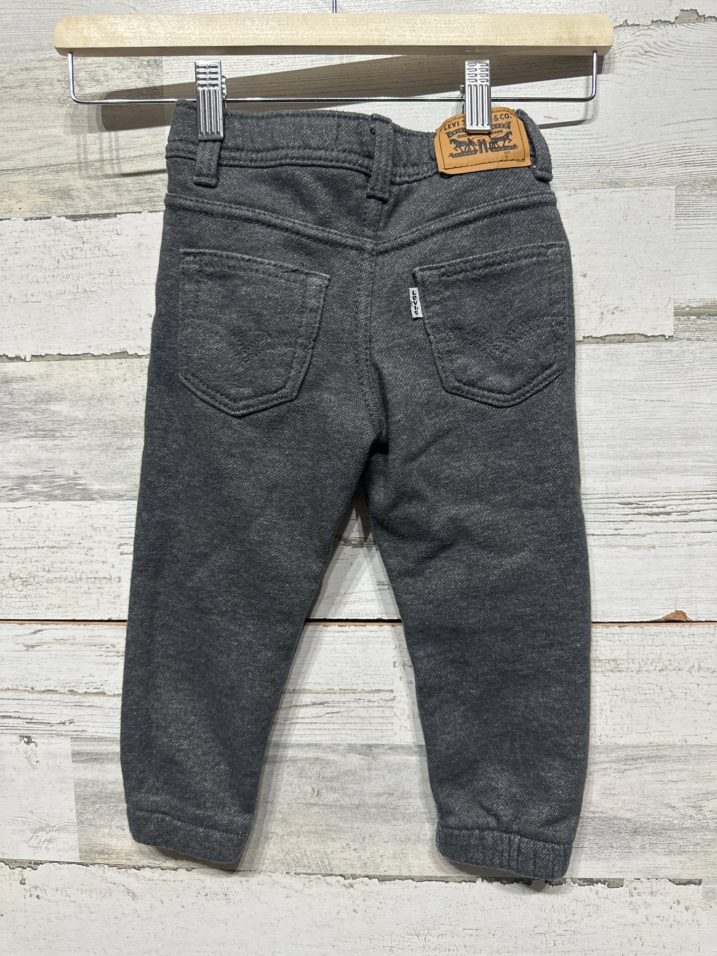 Boys Preowned Size 3t Levi’s Grey Knit Jogger Pants - Good Used Condition