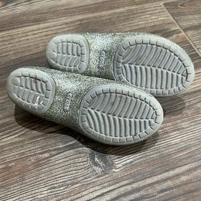 Girls Size 12 Toddler Crocs Silver Sparkle Floral Jelly Sandals - Good Used Condition
