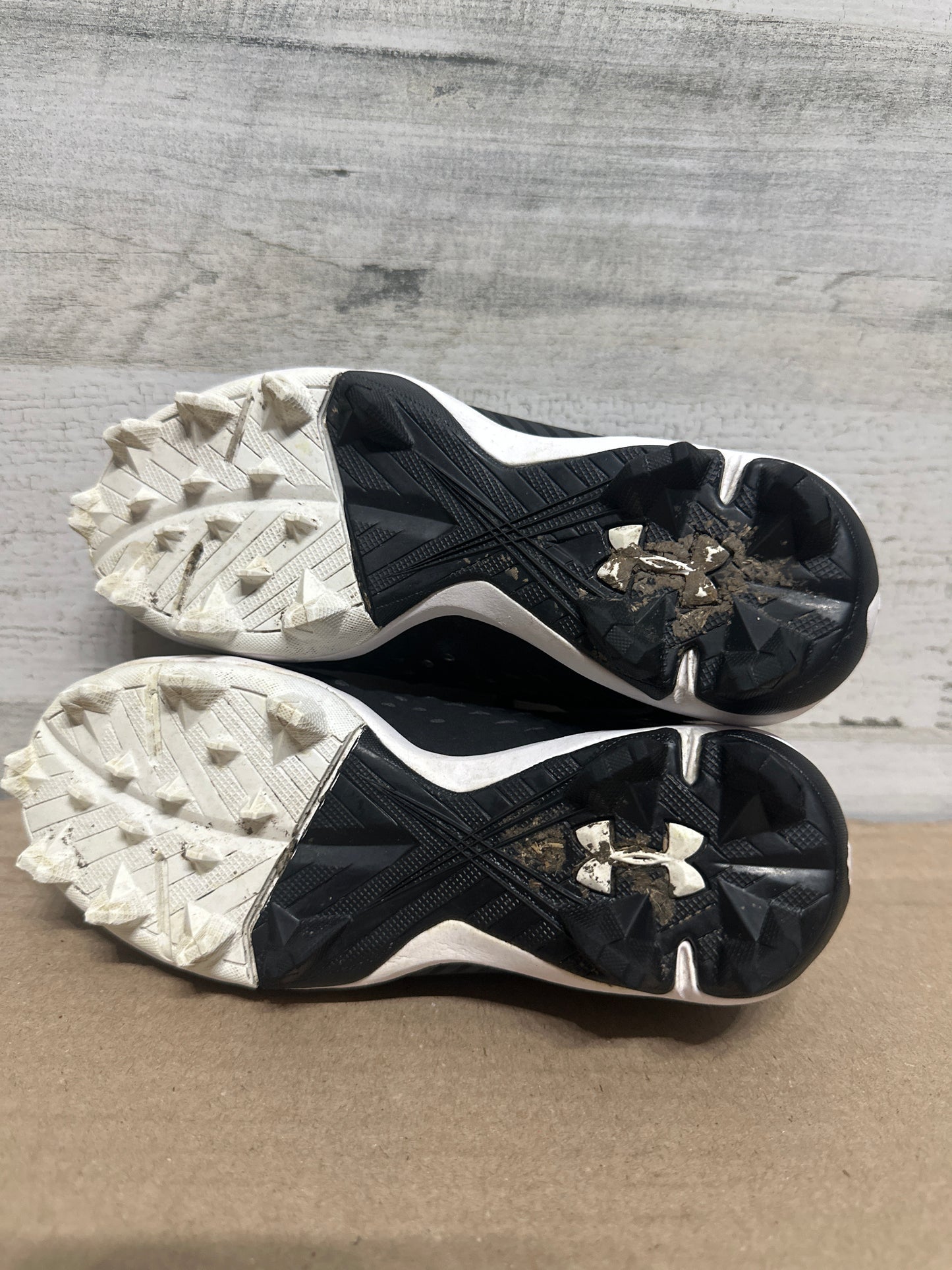 Size 12 (Little Kid) Under Armour Lead Off Baseball Cleats - Very Good Used Condition