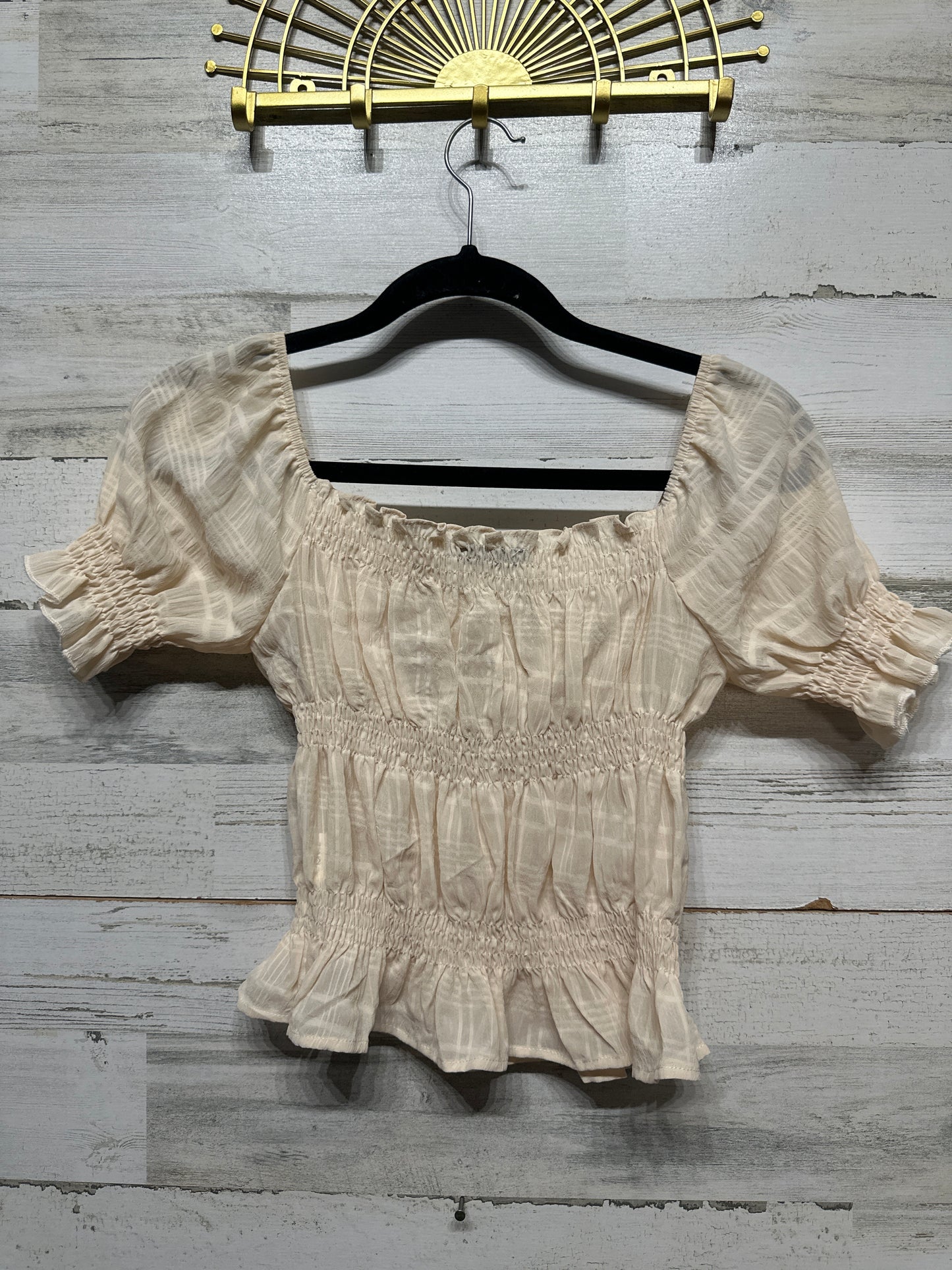 Women’s Medium SHEIN Cream Gathered Shirt - Very Good Used Condition