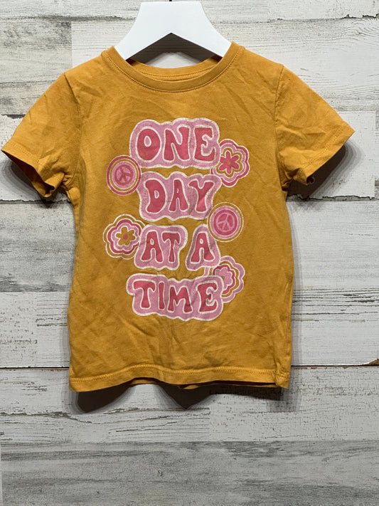 Girls Preowned Size 3 Cotton On Kids One Day At A Time Tee - Good Used Condition