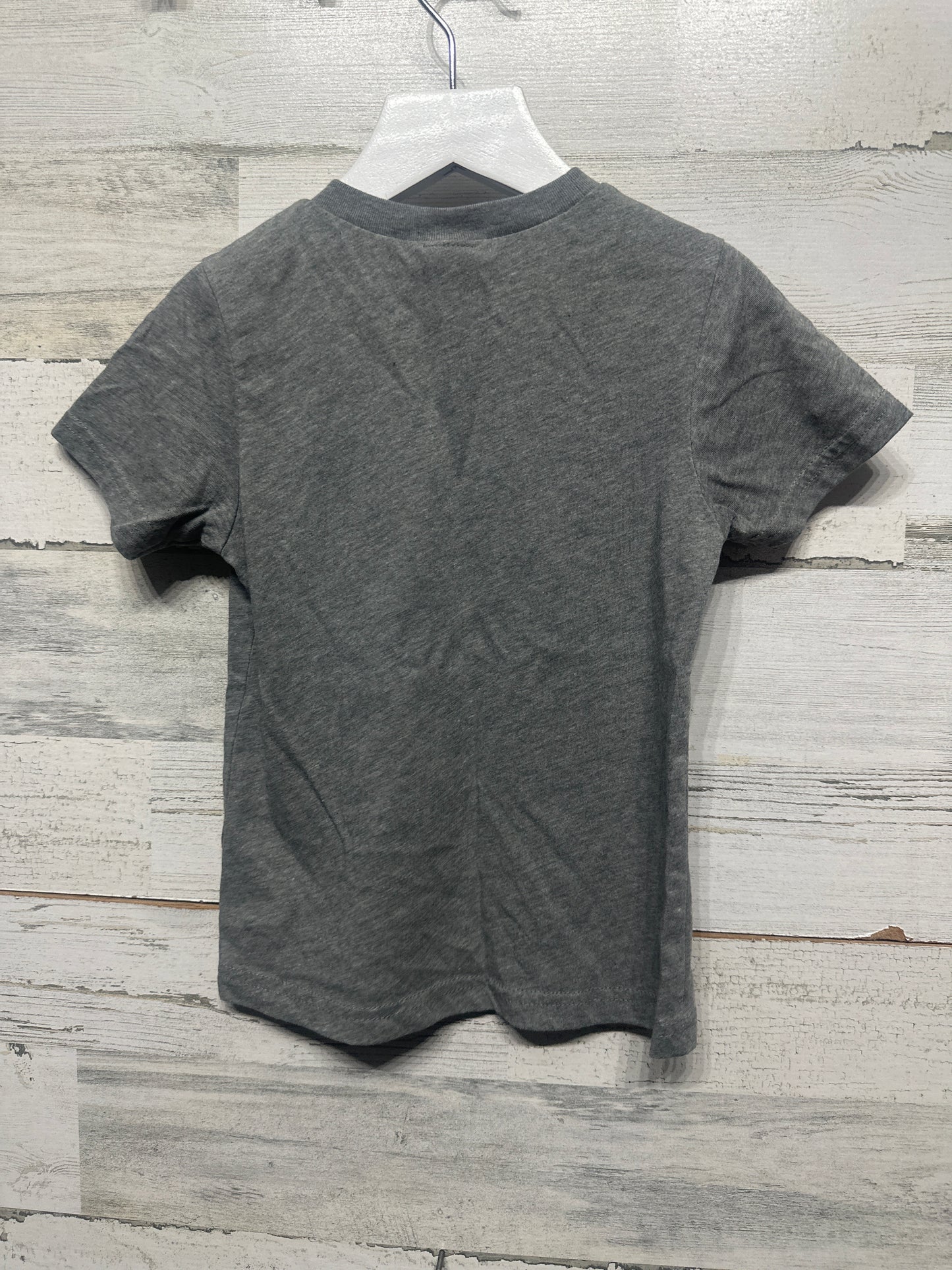 Boys Size 4t Kavio Nugs and Kisses T-Shirt - Very Good Used Condition