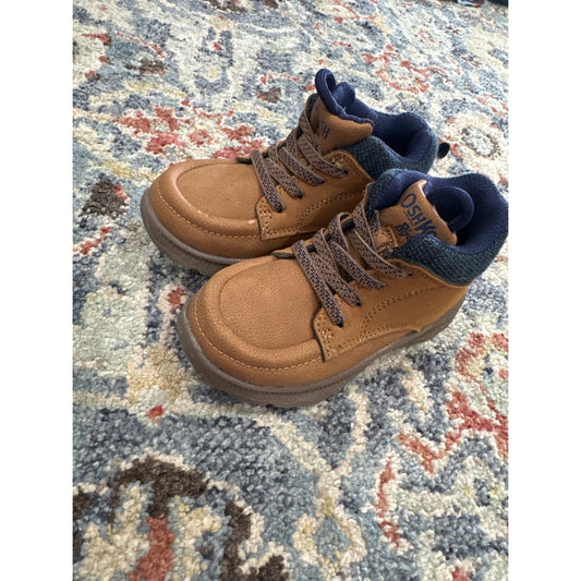 OshKosh B'gosh High Top Boots Boys 7 Toddler Tan Navy Faux Suede