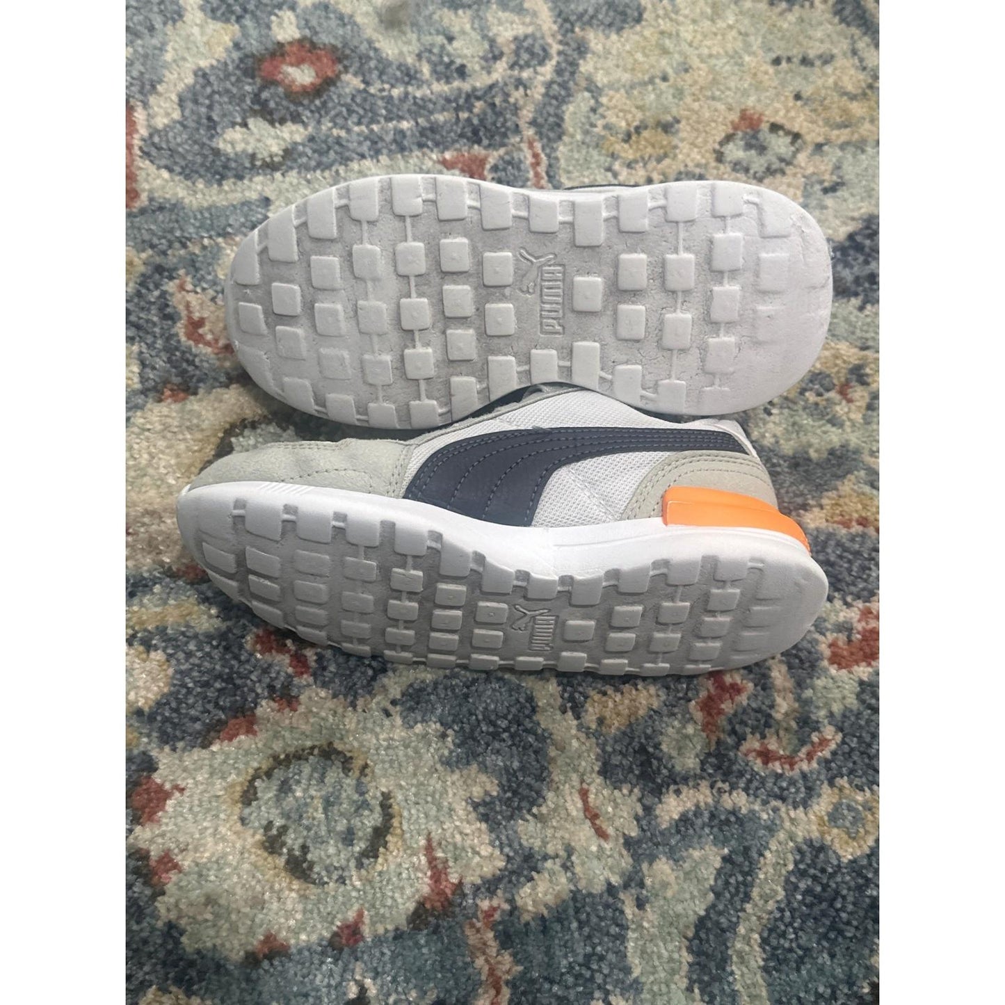 Puma Graviton Jr Sneakers Boys Size 1 Grey Orange Athletic GUC