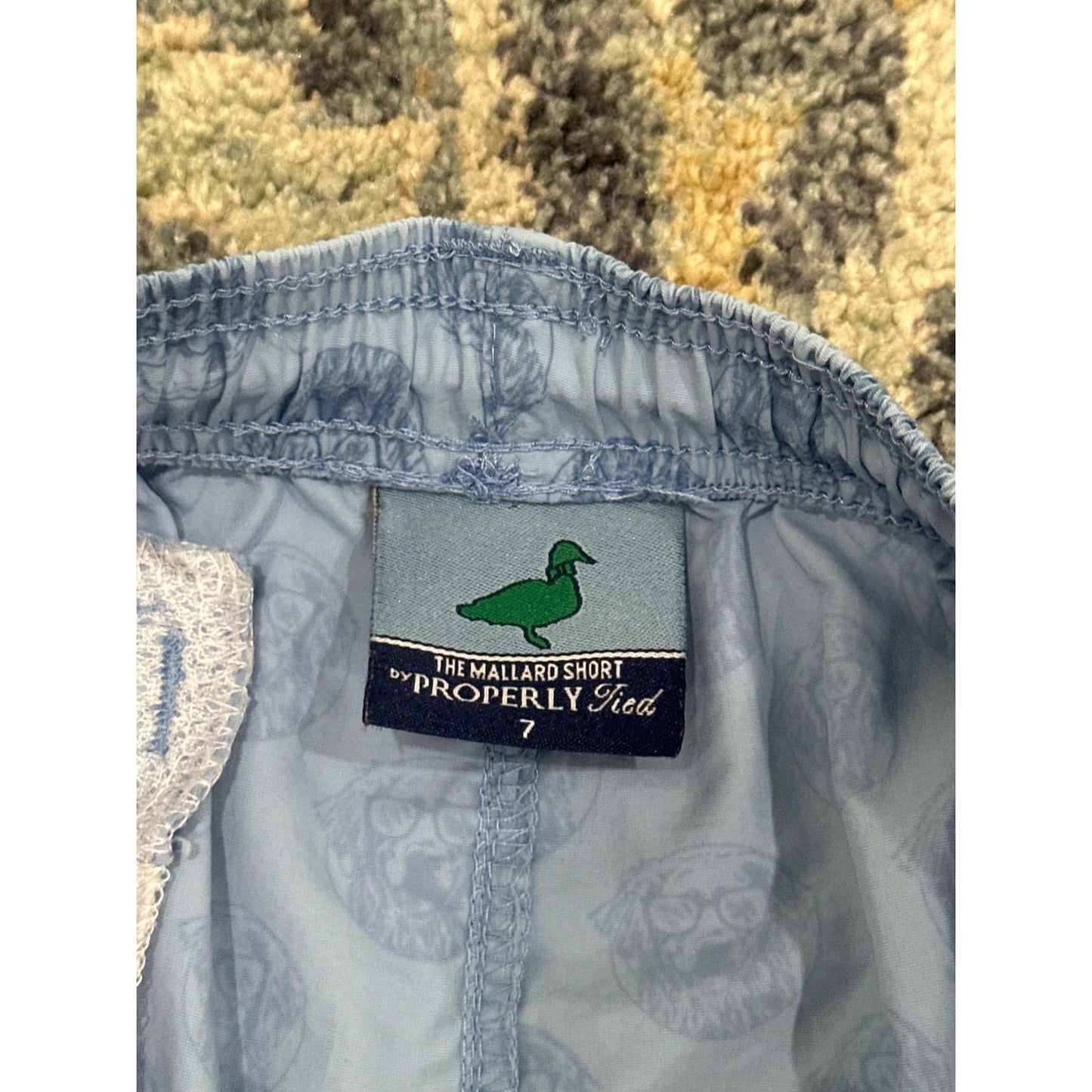 Properly Tied Mallard Shorts Boys Size 7 Light Blue Dog Print EUC