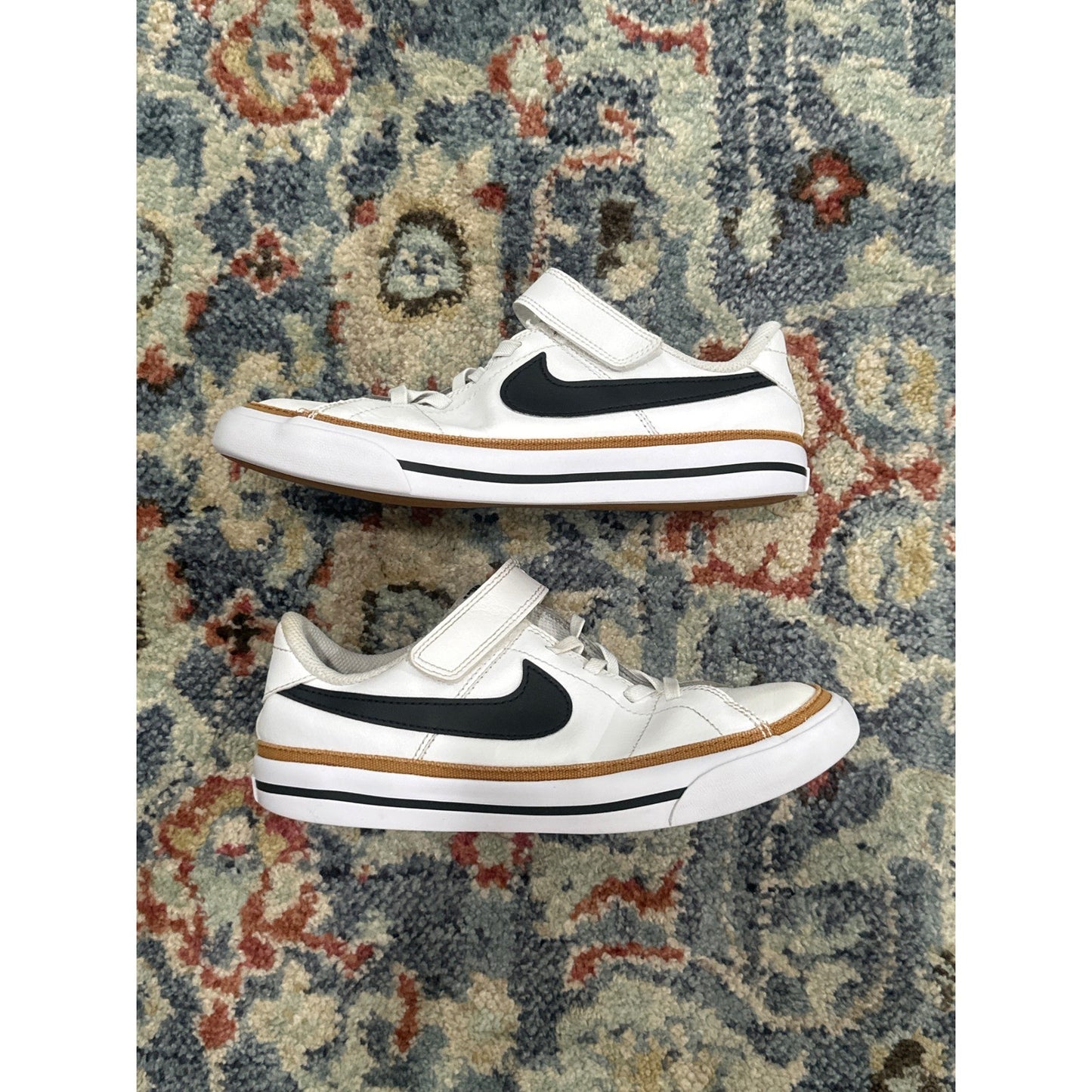 Nike Court Legacy Sneakers Kids Youth 3Y White Black Hook Loop GUC