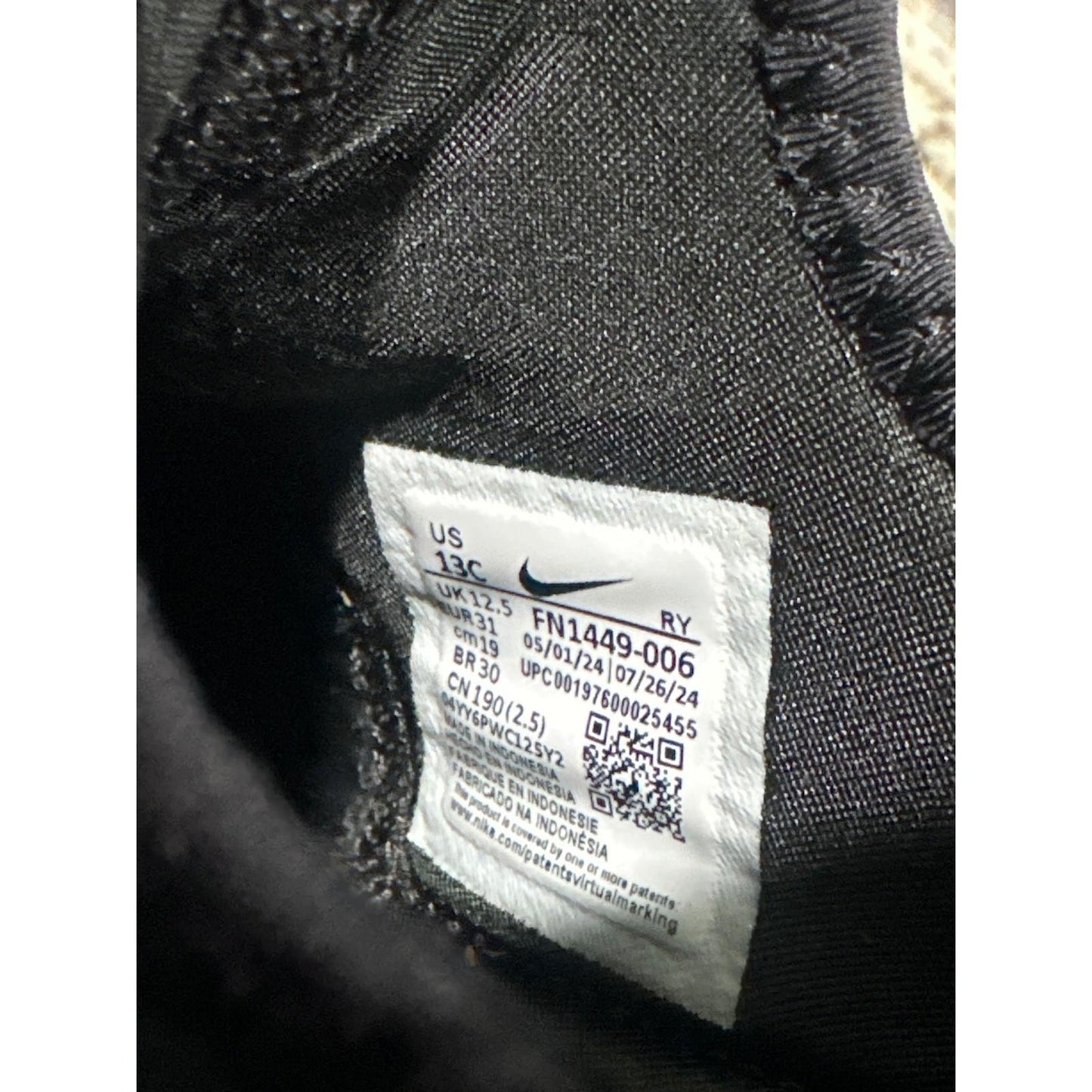 Nike Flex Runner 2 Sneakers Boys 13C Black Gold Slip On Athletic Shoes GUC