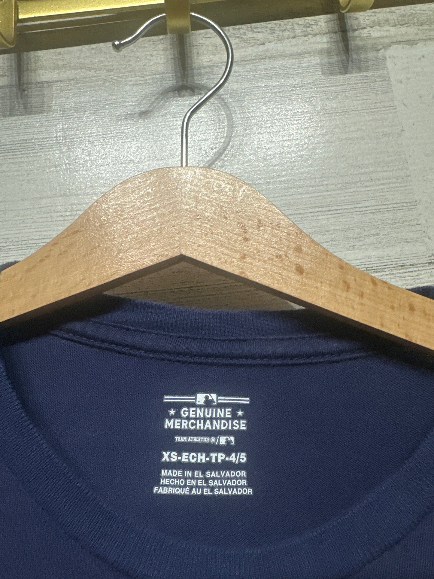 Size 4-5 Youth XS Genuine Merchandise Astros Long Sleeve Shirt - Very Good Used Condition
