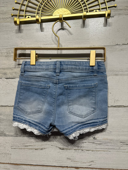 Girls Size 6 / 6x Member’s Mark Denim Shorts With Lace Ruffle - Good Used Condition