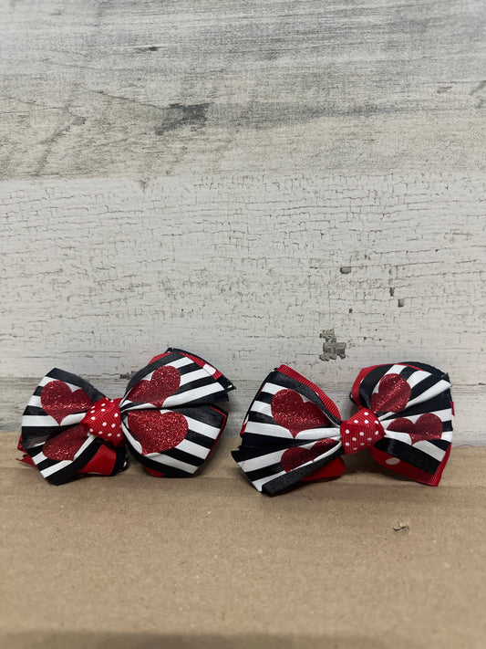 4” Layered Heart Bows on Alligator Clips (Set of 2) - Good Used Condition
