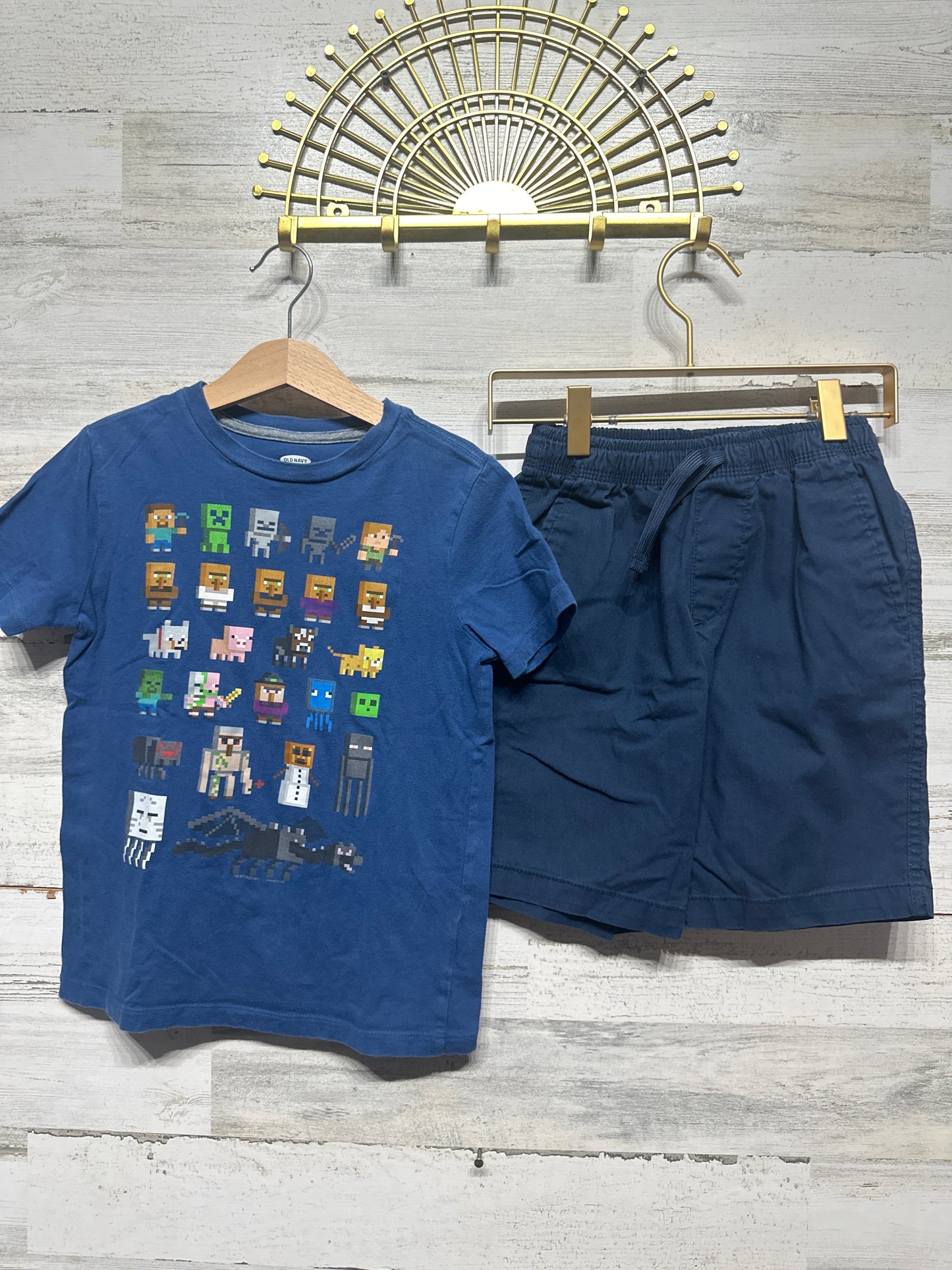 Boys Size 6/7 Old Navy Minecraft Shirt / Wonder Nation Navy Shorts - Good Used Condition