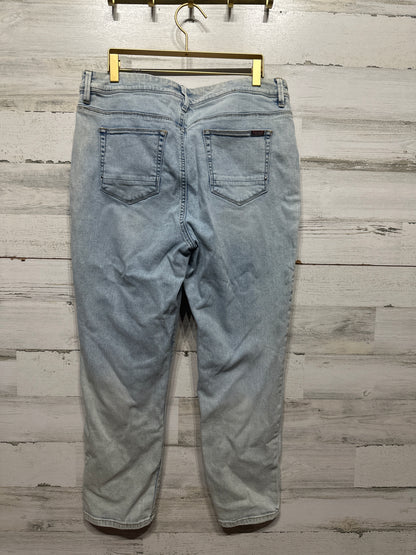 Women’s Preowned Size 1.5 Chico’s So Slimming Crop Jeans - Good Used Condition