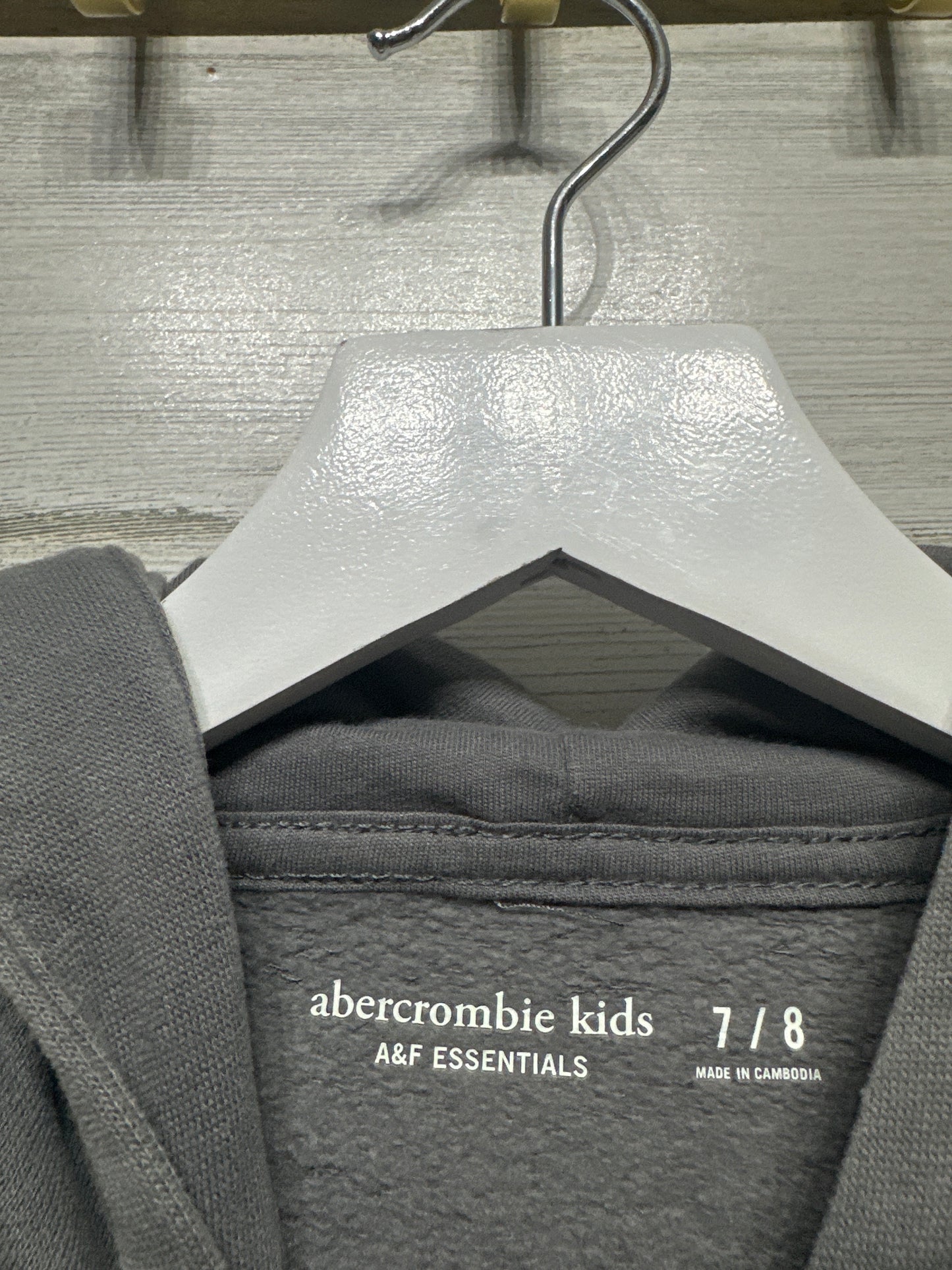 Boys Size 7/8 Abercrombie Kids Essentials Soft Gray Cozy Hoodie - Very Good Used Condition