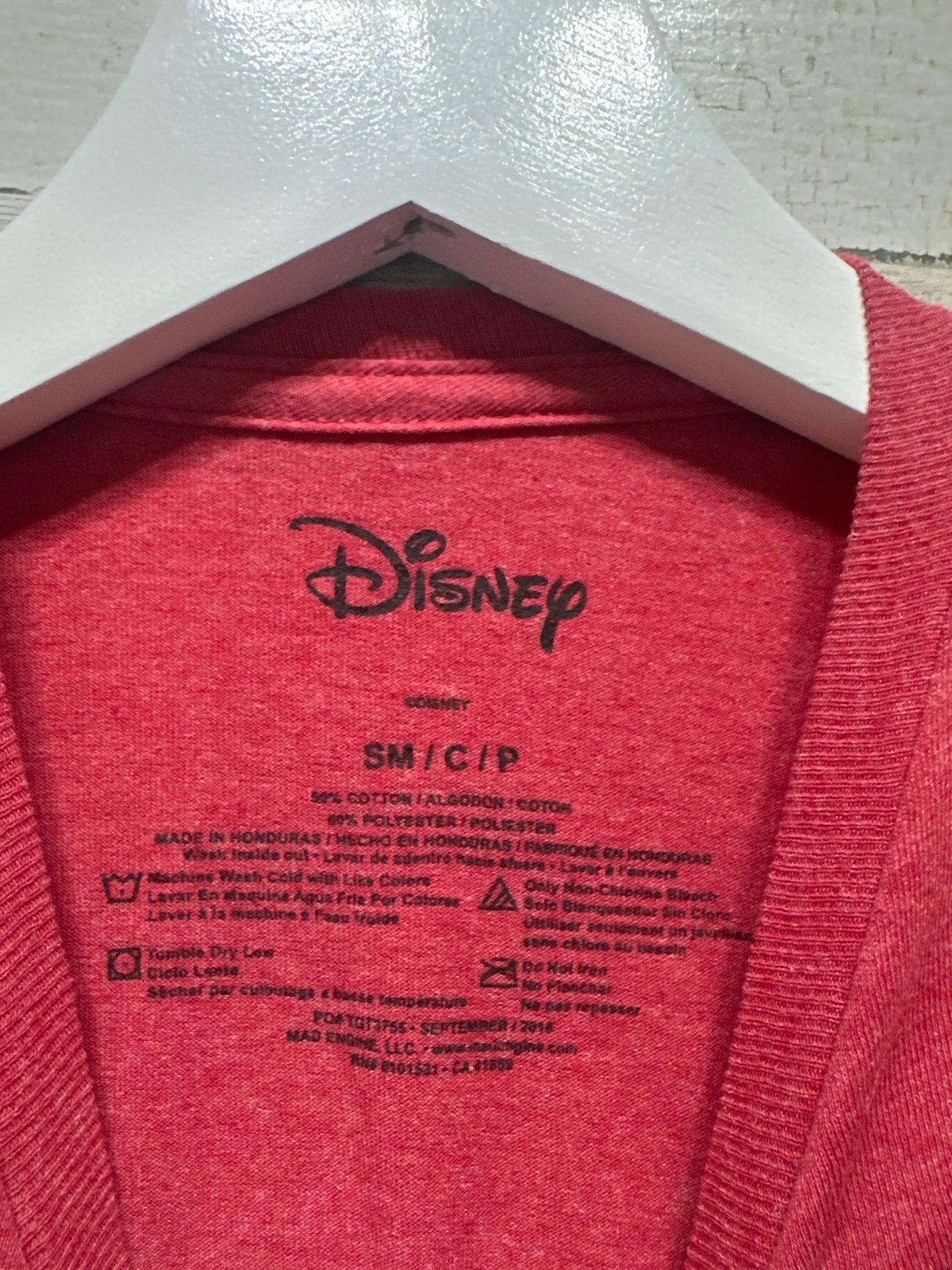 Boys Size Small Disney Hakuna Matata T-Shirt - Very Good Used Condition