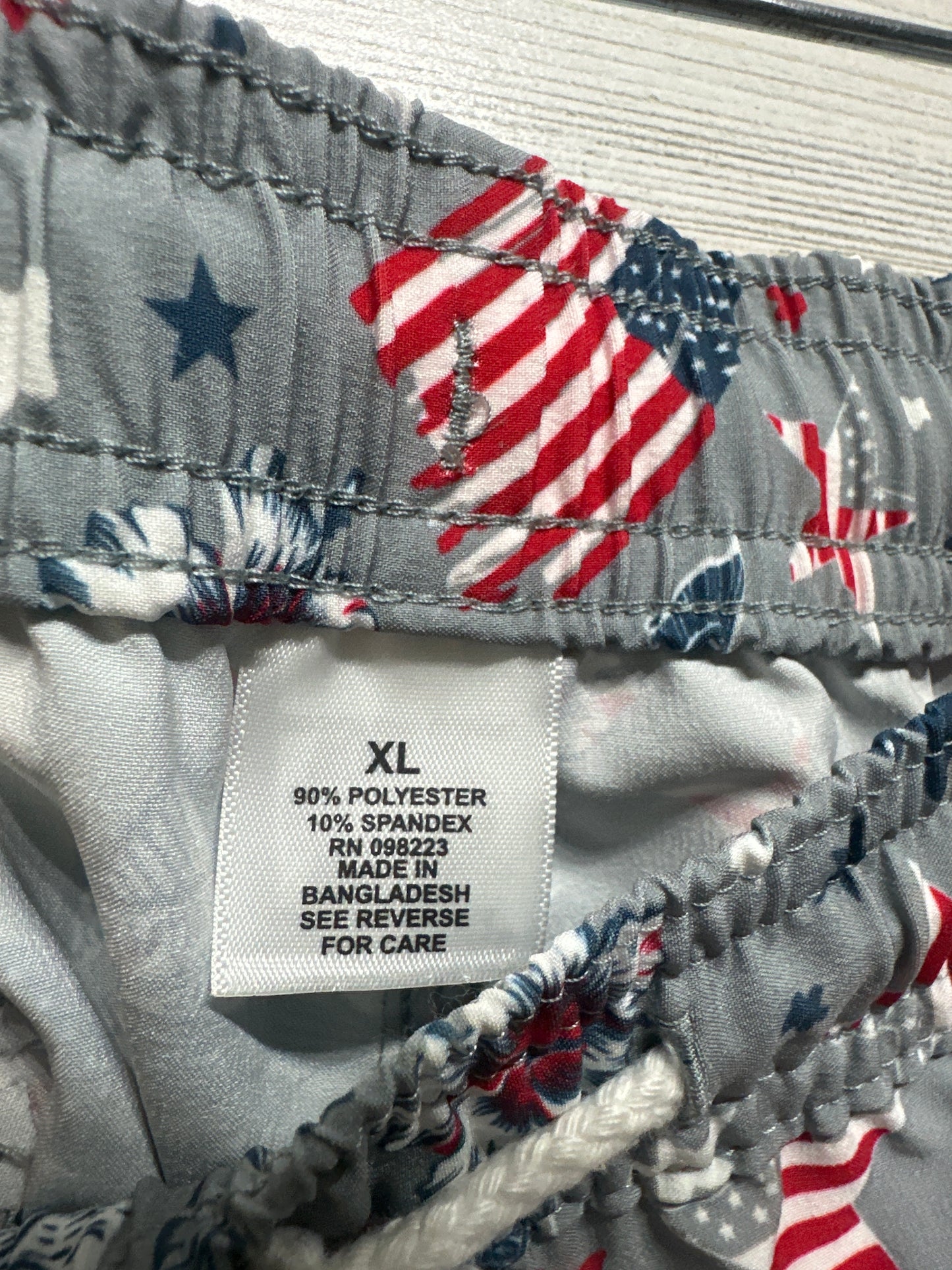 Americana Fish Floral Magellan Fish Shorts Men’s XL NWT