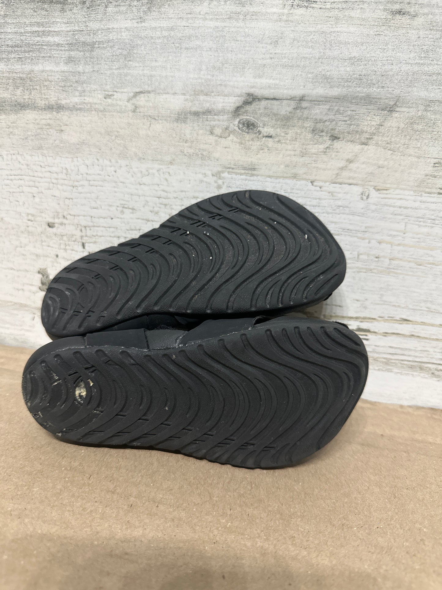 Size 9 (Toddler) Black Nike Sandals - Good Used Condition*