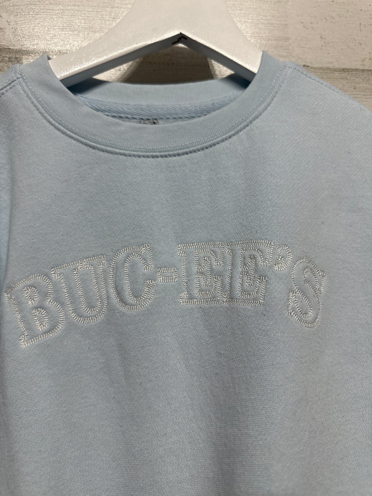 Size Youth Medium Buc-ee’s Embroidered Sweatshirt - Good Used Condition