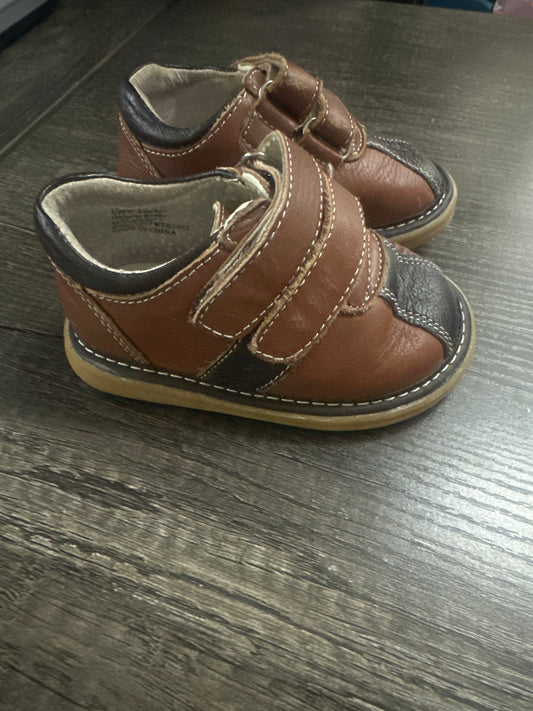 Boys Preowned Size 5 Toddler Wee Squeak Leather Shoes - Good Used Condition