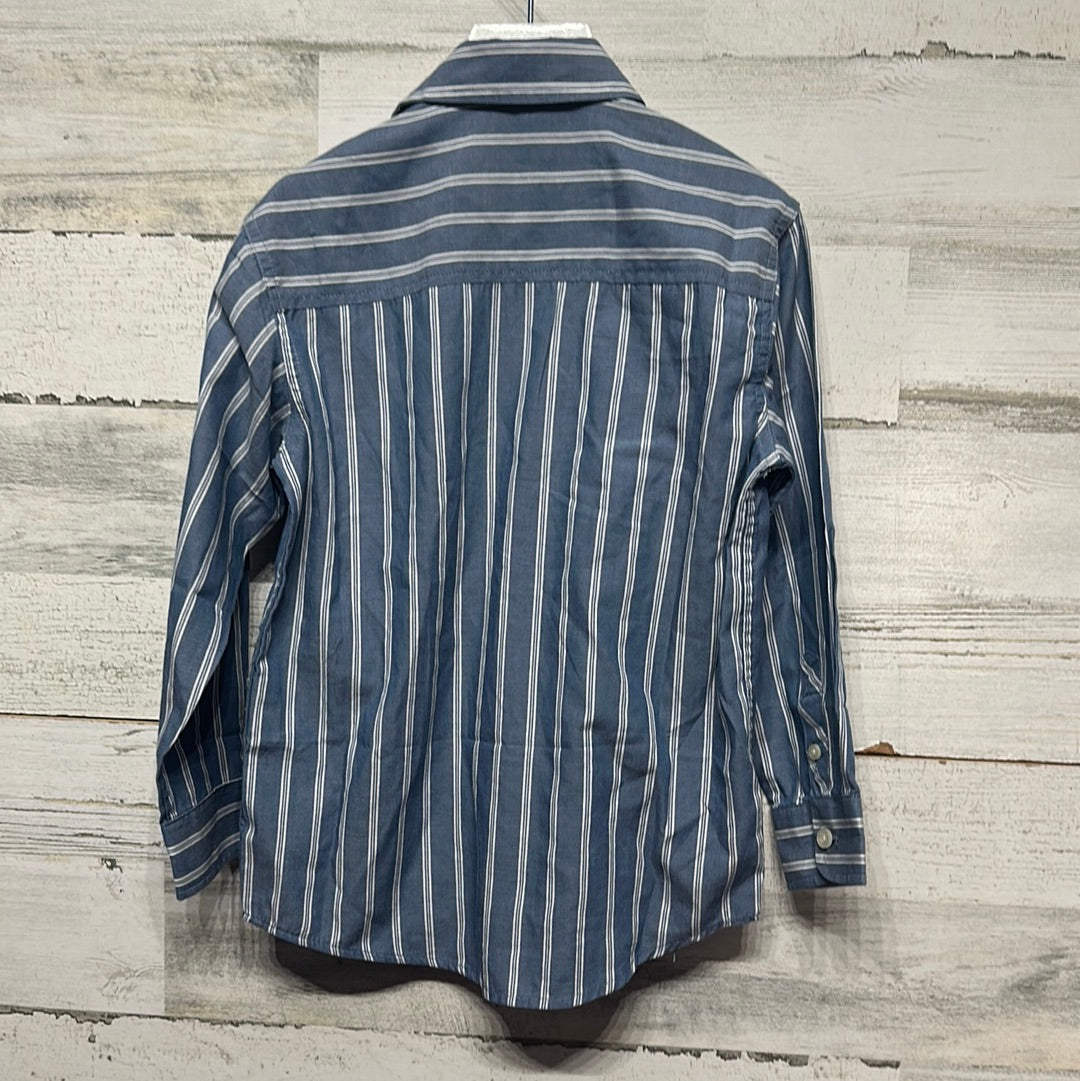 Boys Size 5/6 (Medium) Izod Blue and White Striped Button Up Shirt - Good Used Condition