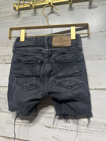 Boys Preowned Size 5/6 Slim Abercrombie Kids Super Skinny Distressed Shorts - Good Used Condition