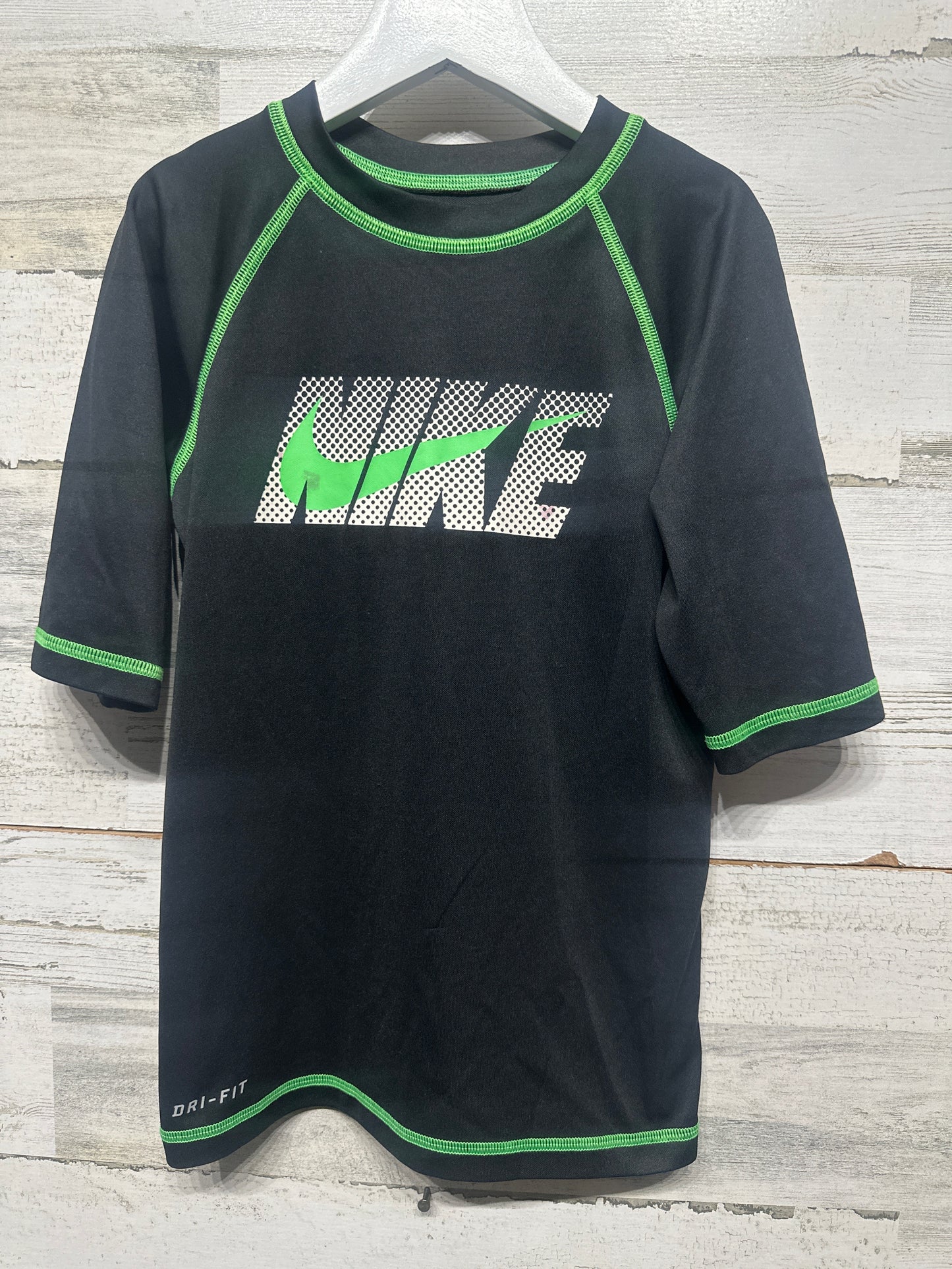 Boys Size 6 Nike Dri-Fit Black Shirt - Play Condition*