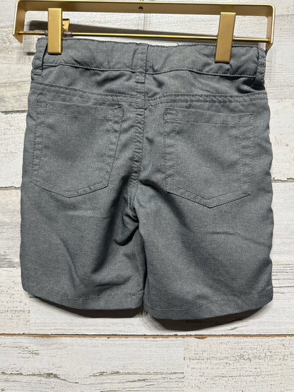 Boys Size 5t Cat and Jack Grey Adjustable Waist Quick Dry Shorts - Very Good Used Condition