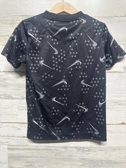 Size 4t (Fits 3-4yrs) Nike Drifit Shirt - Very Good Used Condition