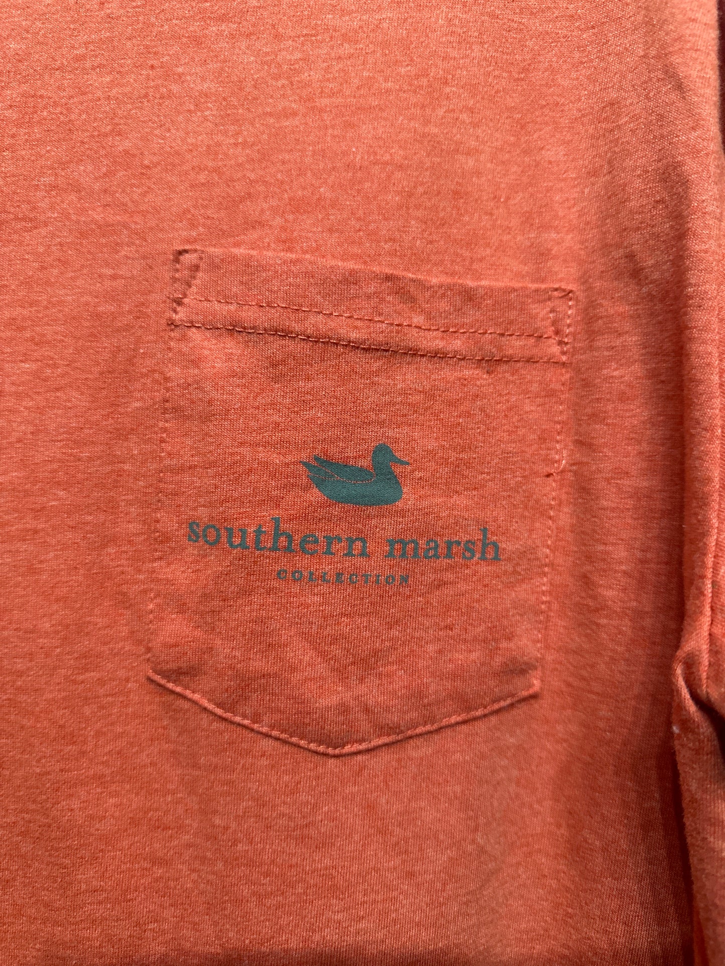 Women's Size Medium (Oversized) Southern Marsh Long Sleeve Holiday Shirt - Very Good Used Condition