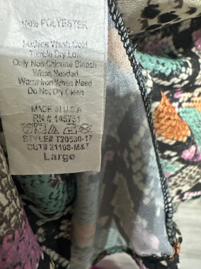 Women’s Large Peach Love Shirt - Very Good Used Condition