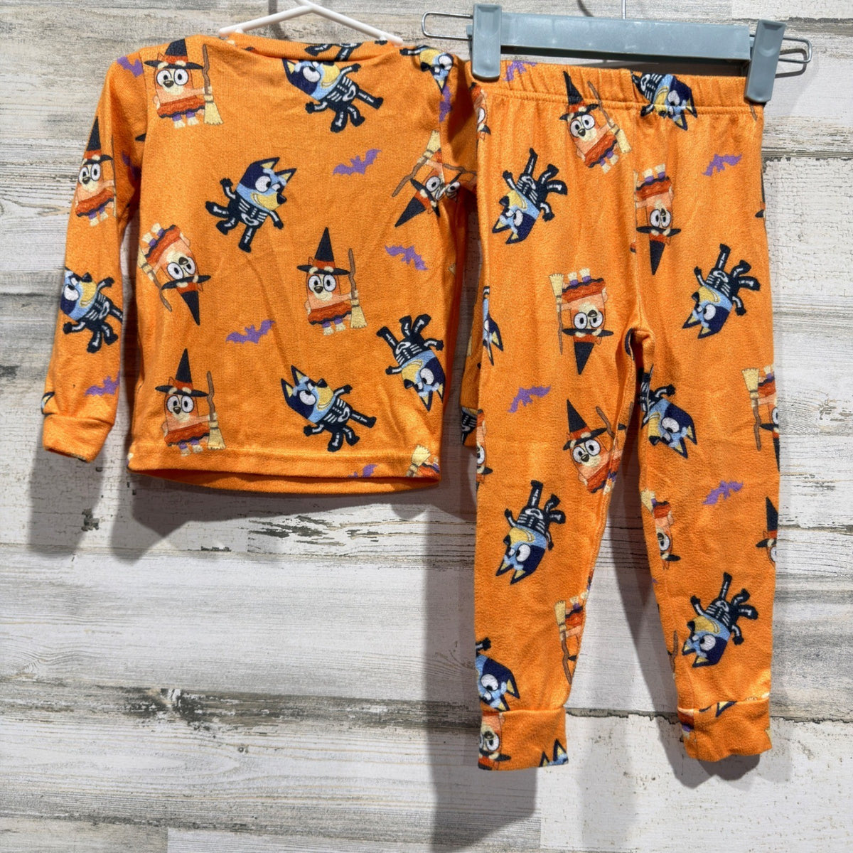 Bluey Pajama Set Kids 3T Orange Halloween Costume Graphic Sleepwear3