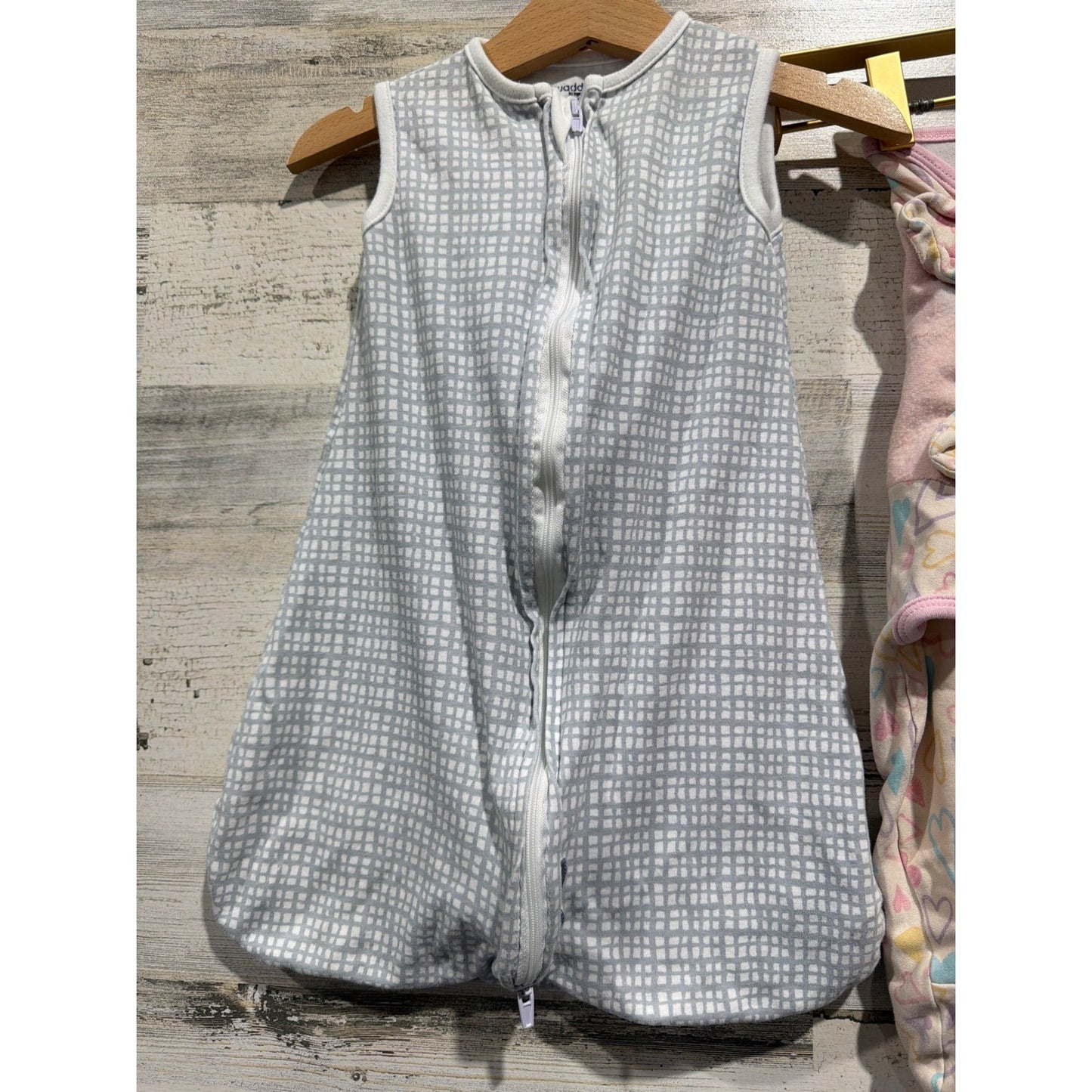 SwaddleMe Sleep Sack Swaddle Bundle Baby Girl 0-3M Pink Grey Hearts Grid1