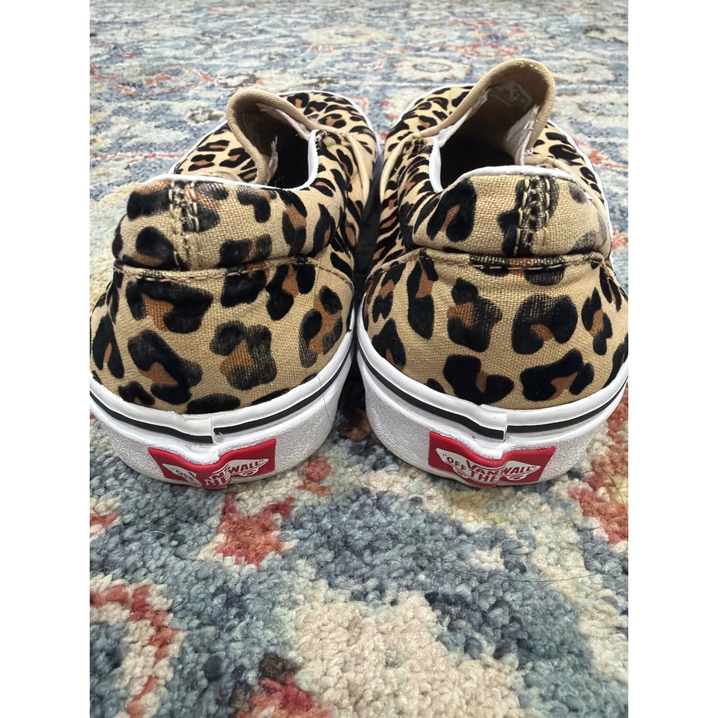 Vans Slip On Shoes Women Size 9 Leopard Print Canvas Skater Streetwear EUC3
