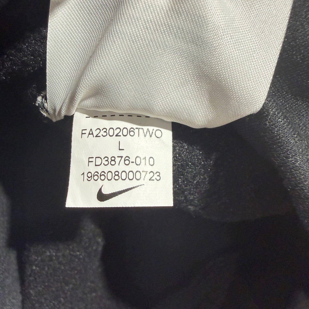 Nike Therma-FIT Hoodie Boys Large Black Pullover Swoosh Athletic EUC5