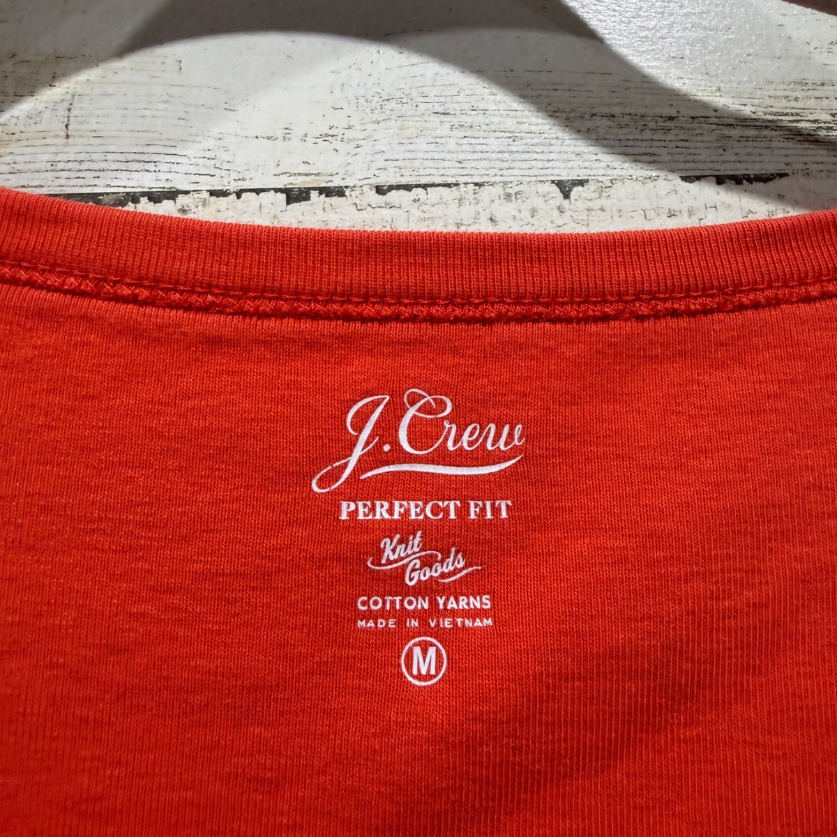 J.Crew Perfect Fit T-Shirt Women Medium Orange 100% Cotton Classic *Flawed1