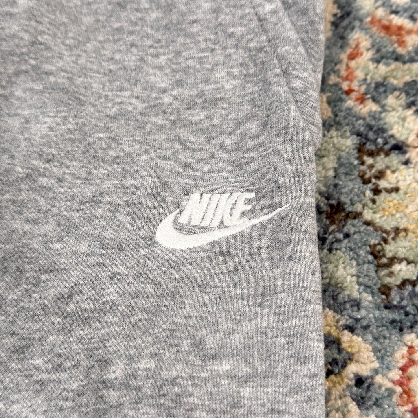 Nike Jogger Sweatpants Kids XS Gray Fleece Sportswear Club *Flawed1