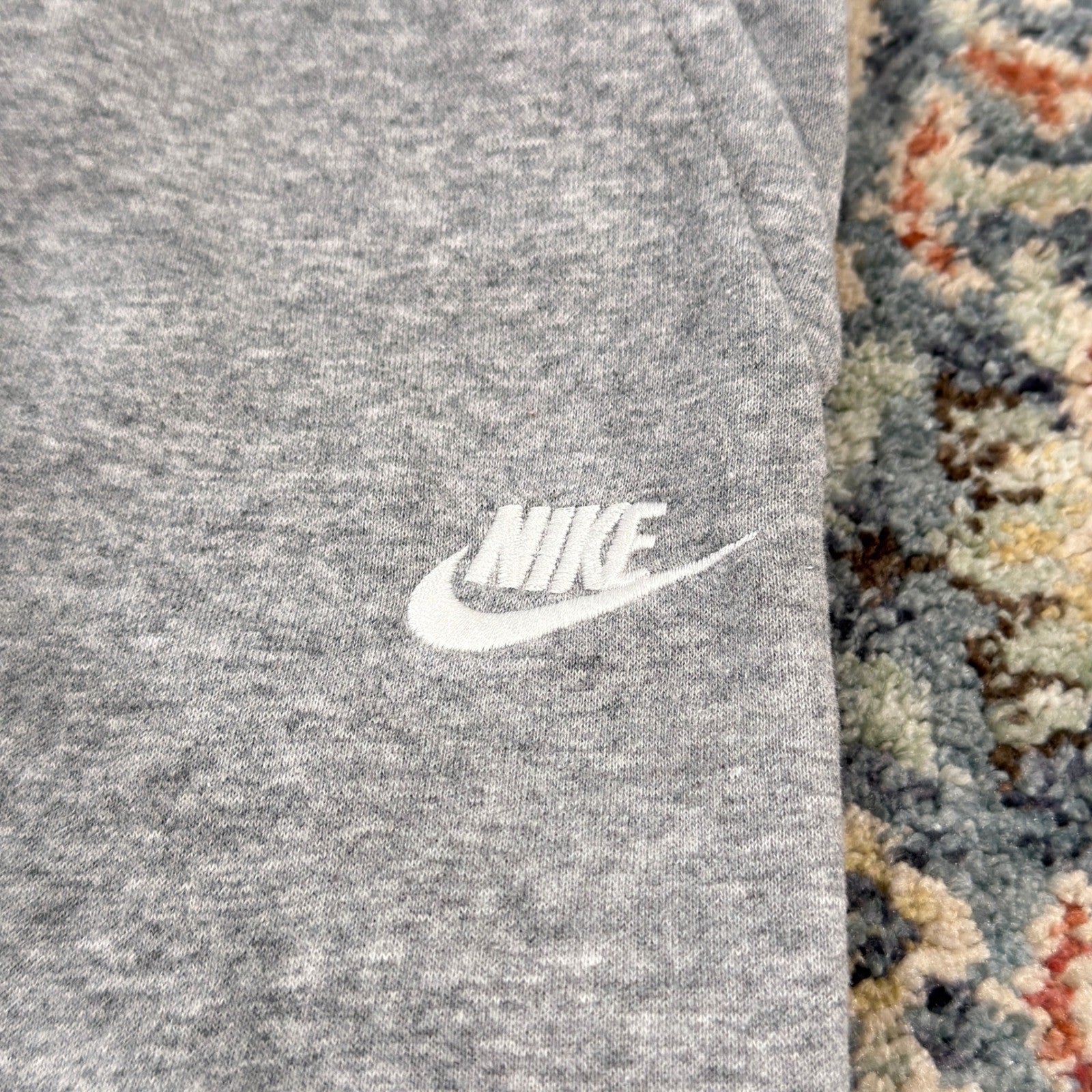 Nike Jogger Sweatpants Kids XS Gray Fleece Sportswear Club *Flawed1