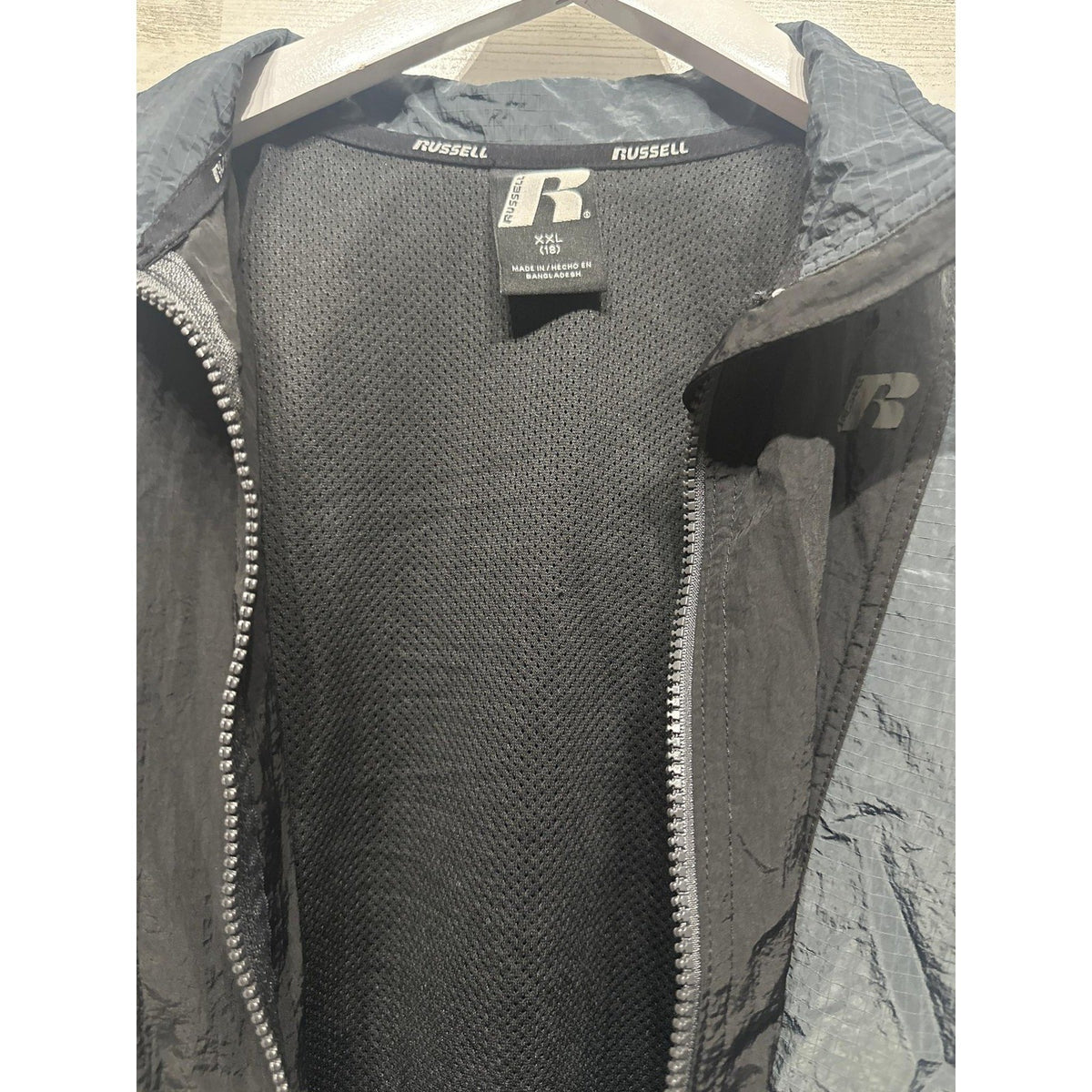 Russell Windbreaker Boys XXL 18 Black Charcoal Colorblock Athletic EUC2