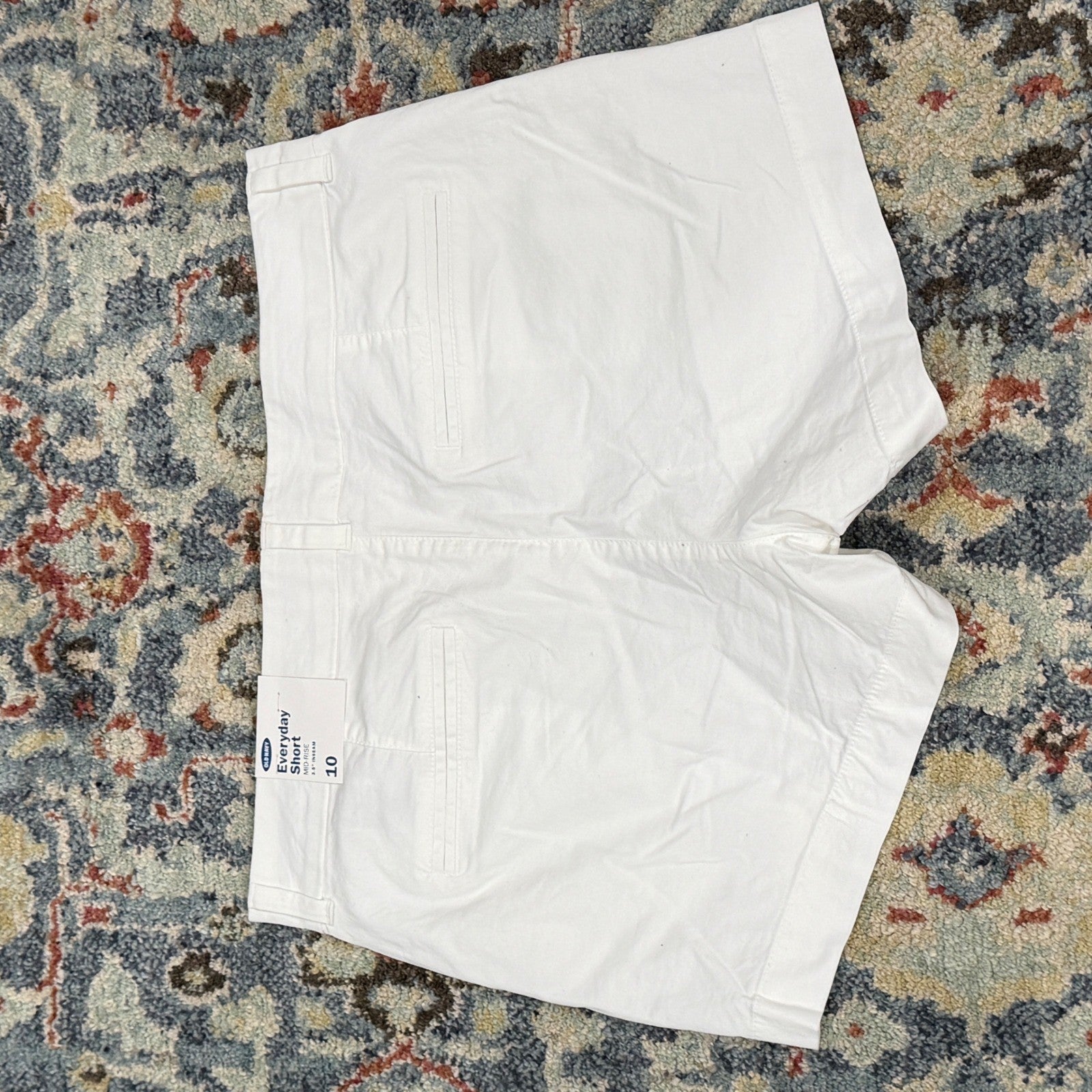 Old Navy Everyday Short Women Size 10 White 3.5" Inseam Mid-Rise Casual NWT5