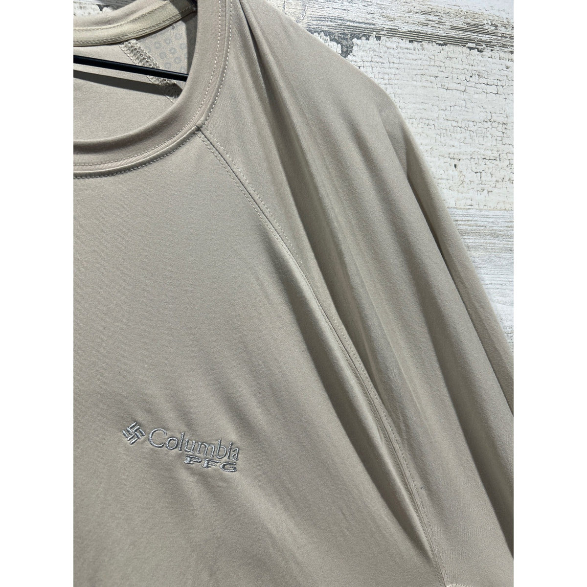 Columbia Performance T-Shirt Men XXL Tan Raglan Sleeve Gorpcore EUC2