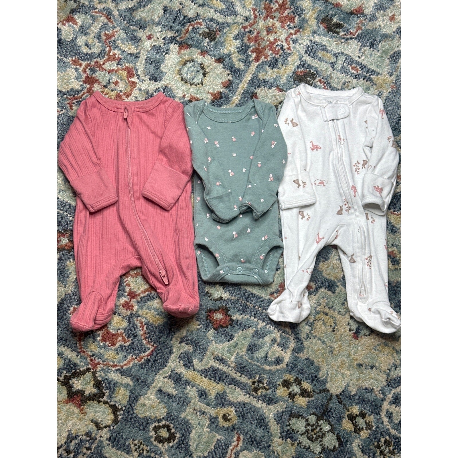 Preemie Girls Bundle Pink Green Floral EUC0