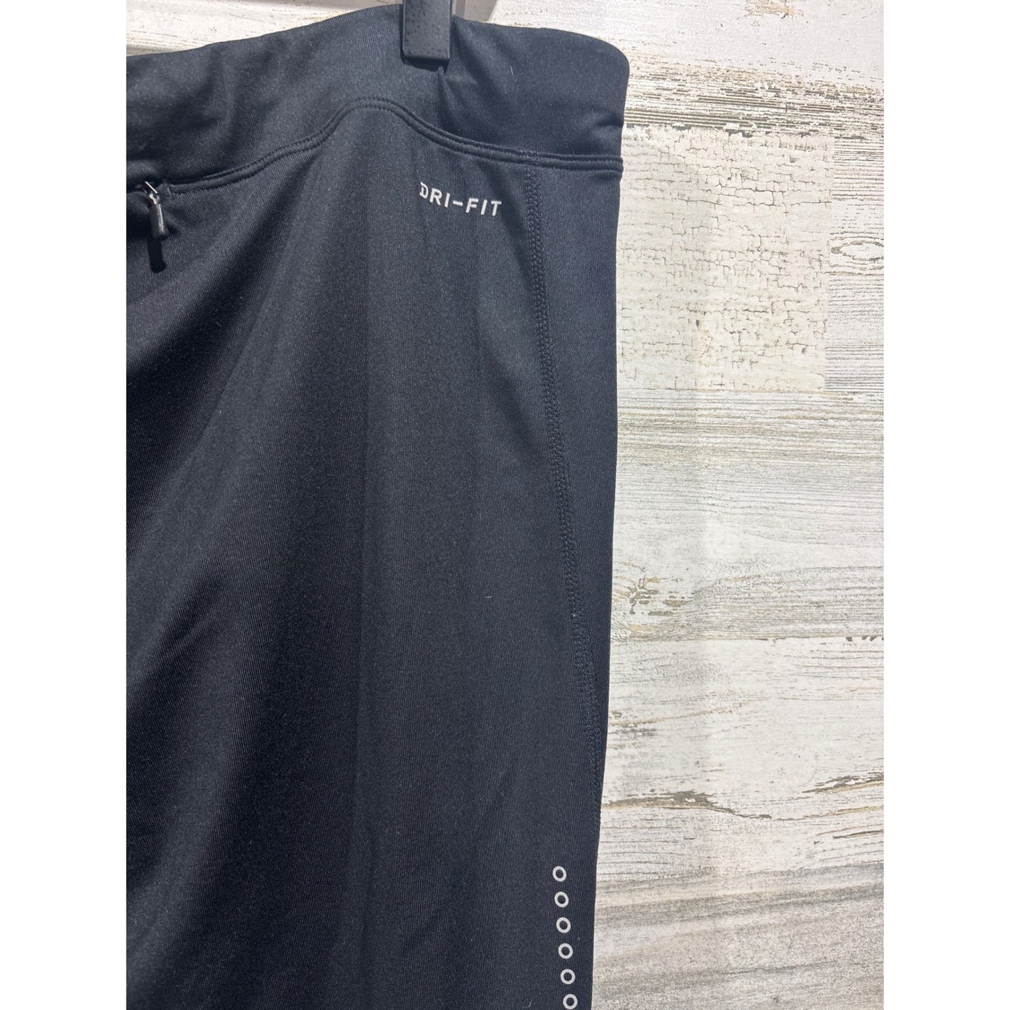 Nike Capri Leggings Women 2XL Black Reflective Swoosh Activewear5