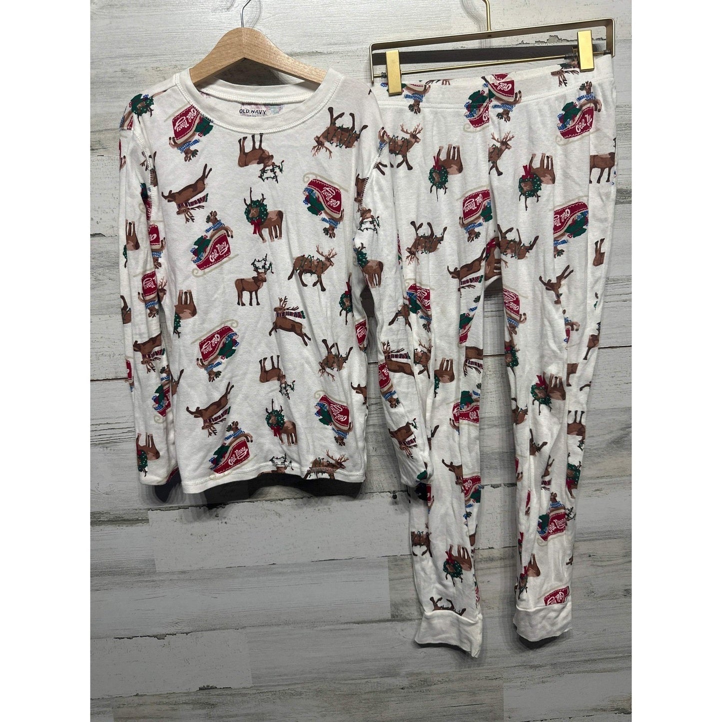 Old Navy Pajama Set Youth XL White Reindeer Sleigh Print EUC0