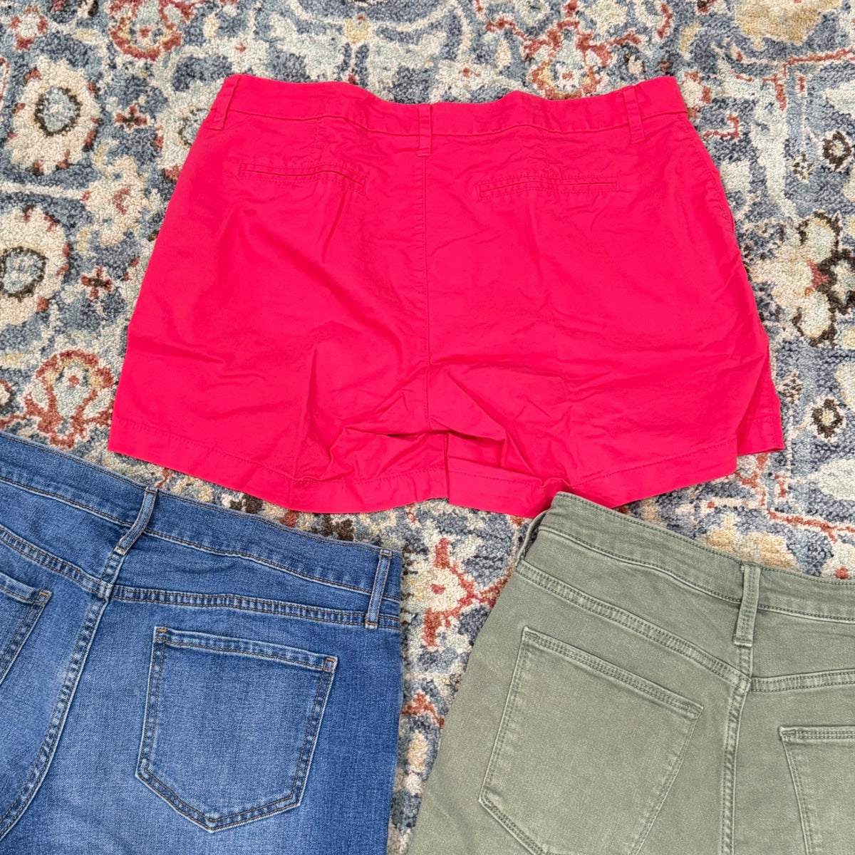 Old Navy Universal Thread Shorts Women 10 Pink Blue Green Casual Bundle EUC6