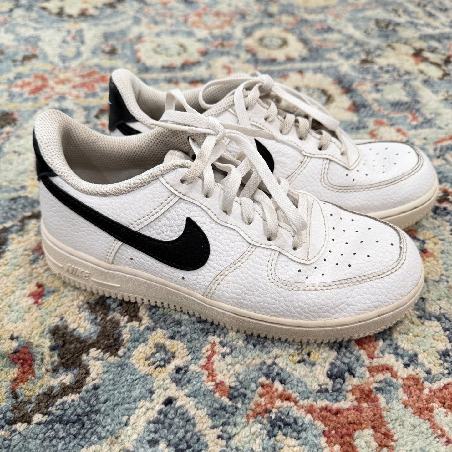Nike Air Force Youth 3Y White Black Low Top Sneakers GUC*0